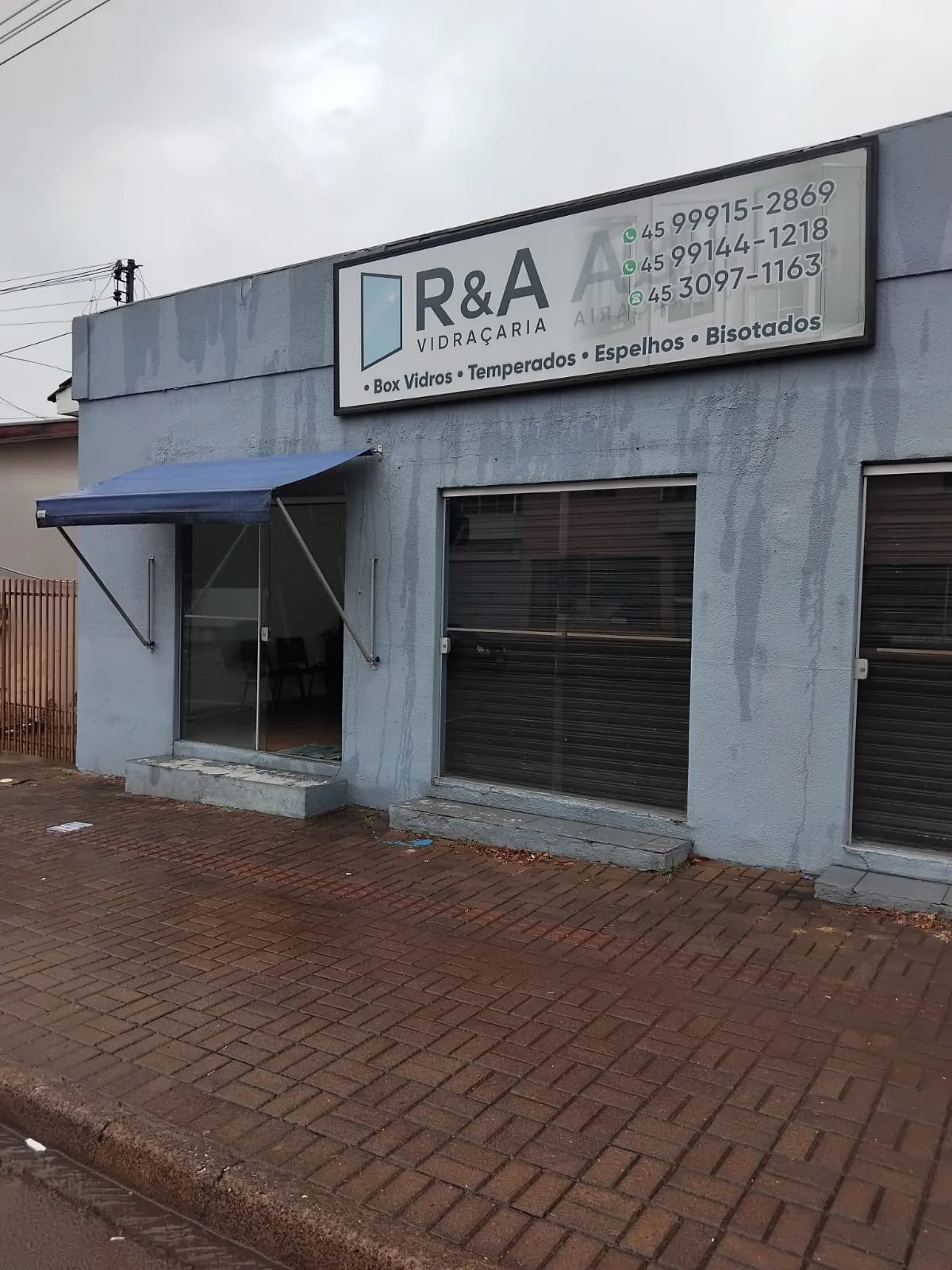 Fachada da R&A Vidraçaria em Cascavel